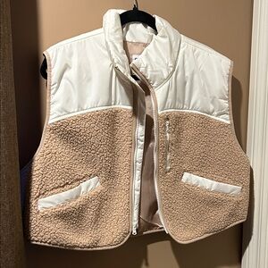 Old Navy Cream and Tan Sherpa Cropped Vest